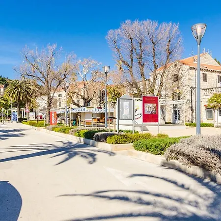 Katarina Tiha Apartment